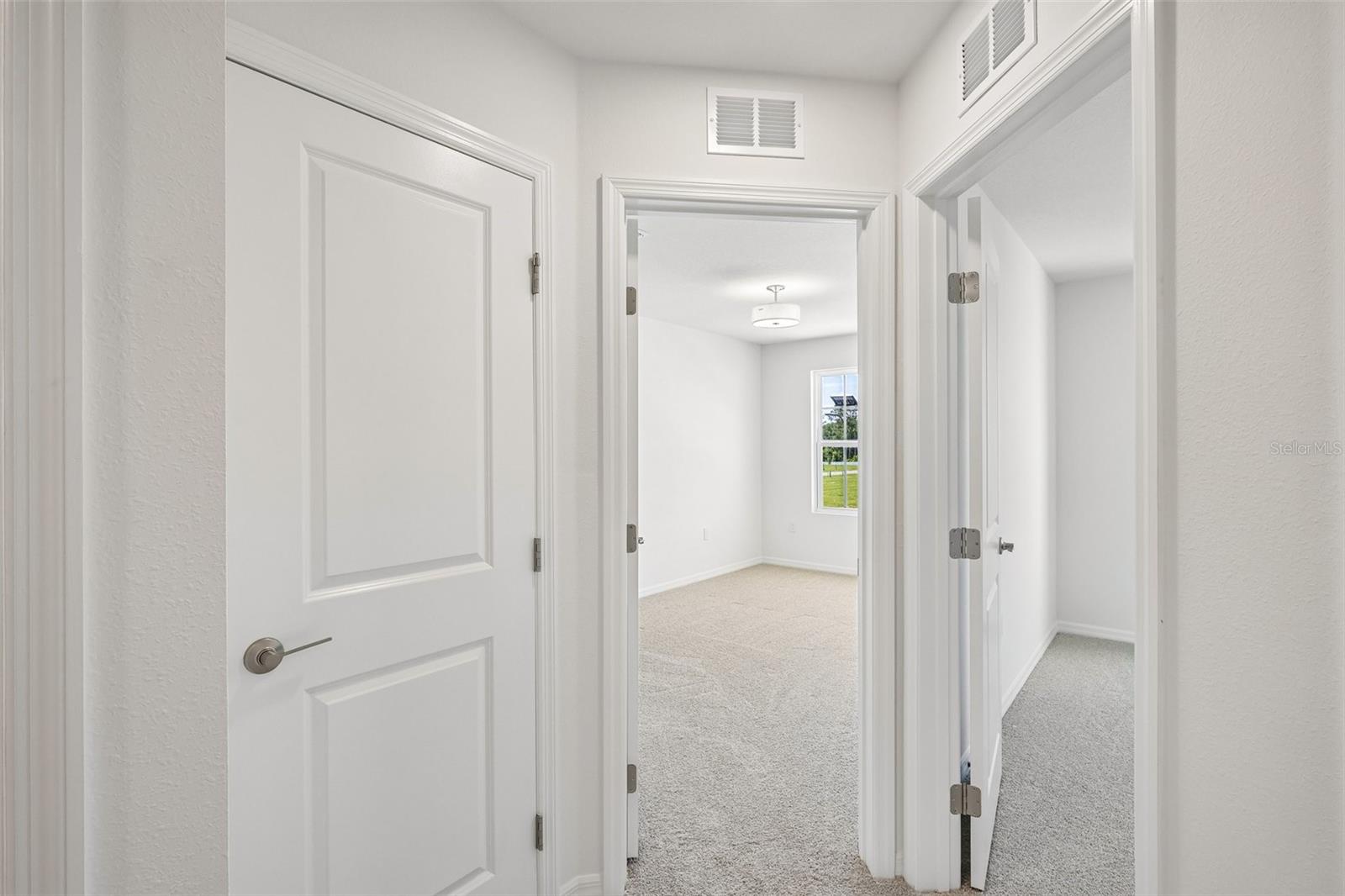 TWIN OAKS - Residential