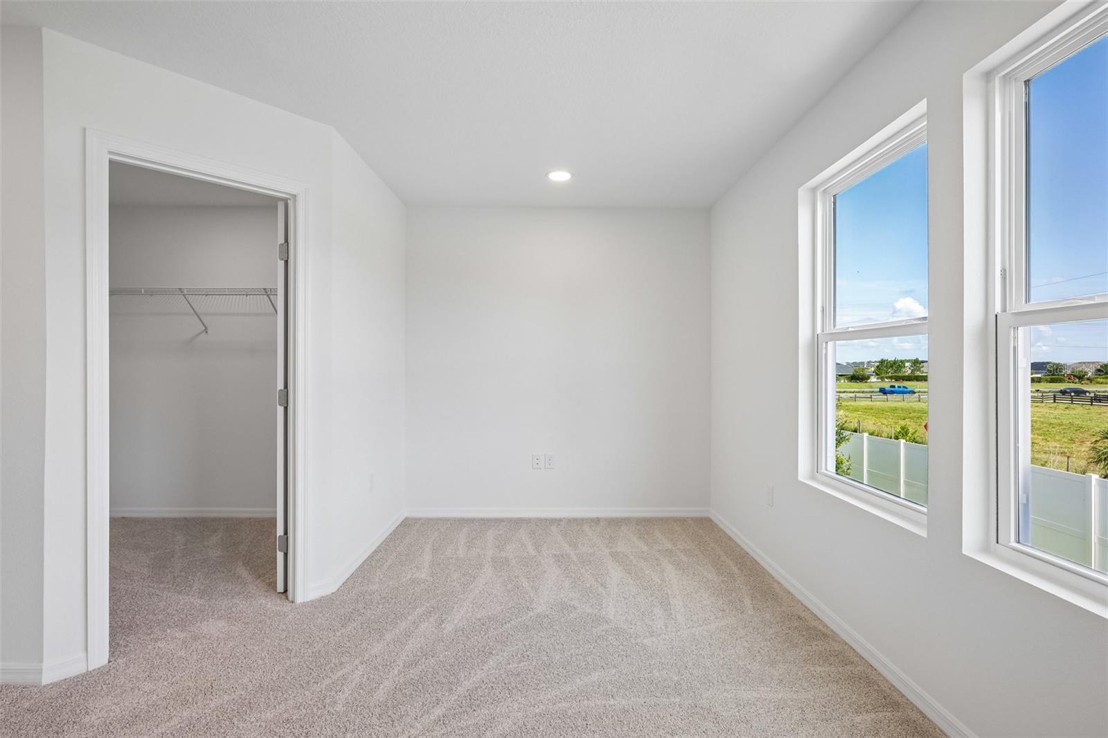 TWIN OAKS - Residential