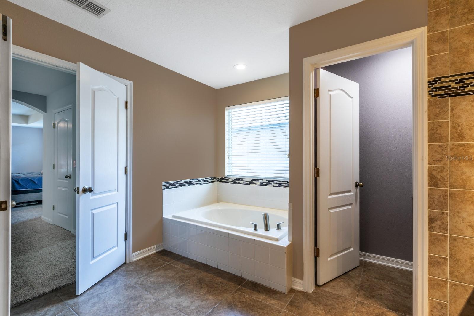 TAVARES ETOWAH PH 01 - Residential
