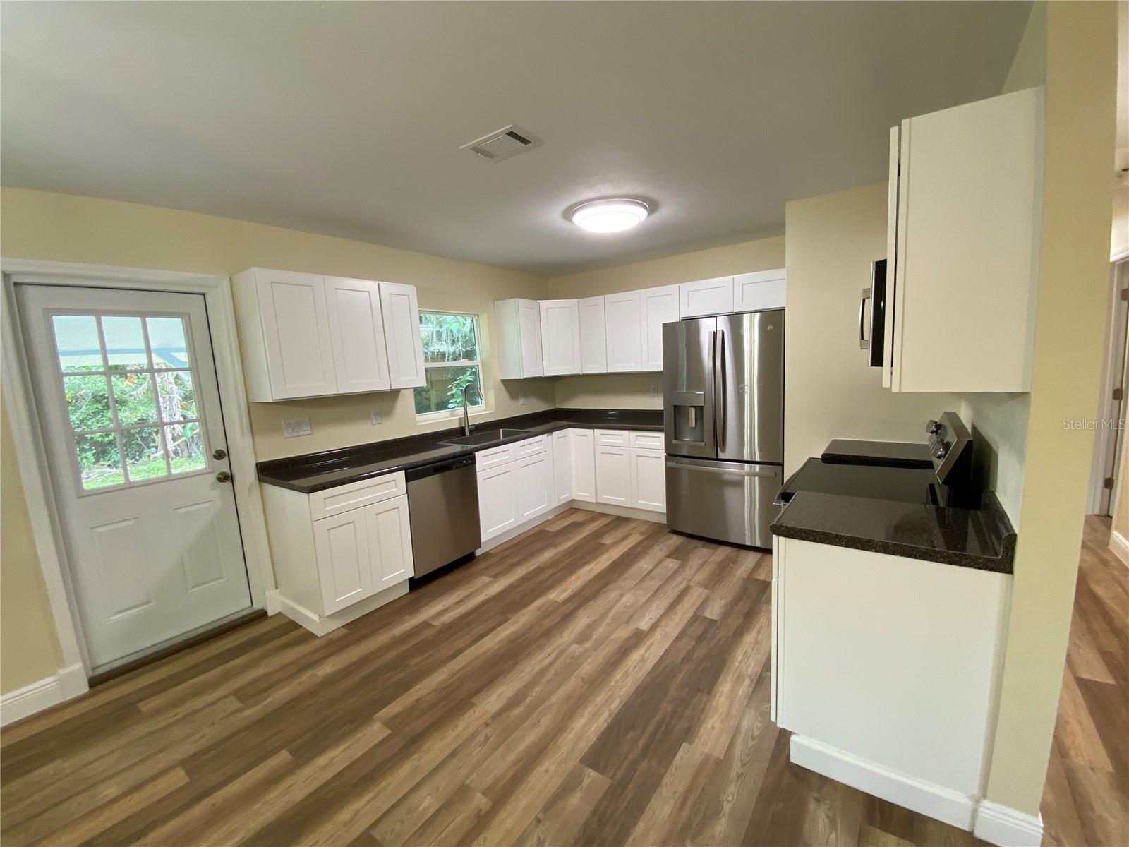 DEVONSHIRE HILLS S/D 11-10-20 - Residential