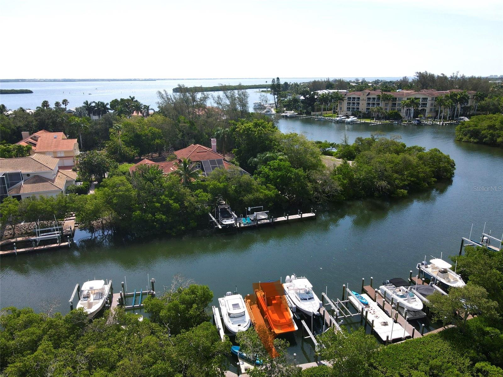 LAGUNA YACHT VILLAGE - Residential