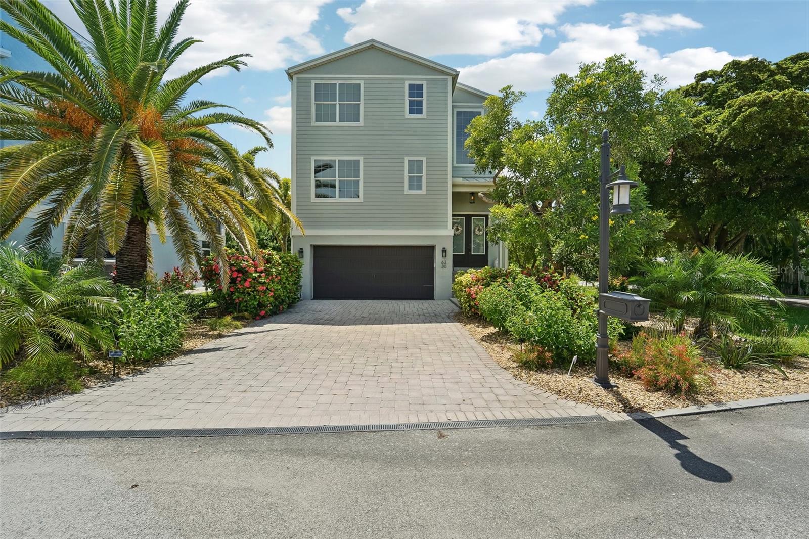 LAGUNA YACHT VILLAGE - Residential
