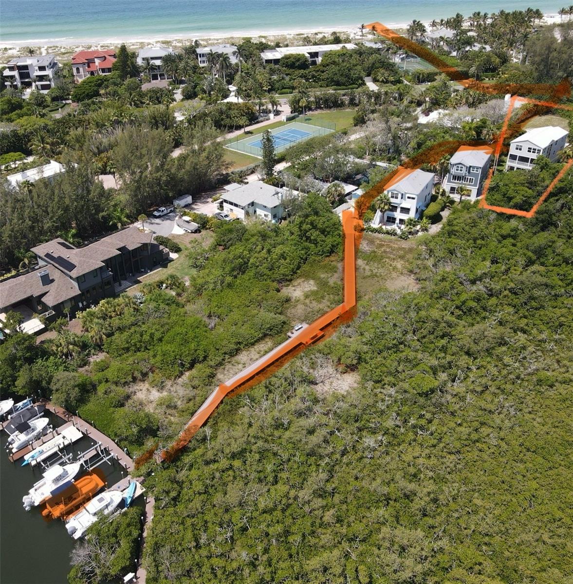 LAGUNA YACHT VILLAGE - Residential