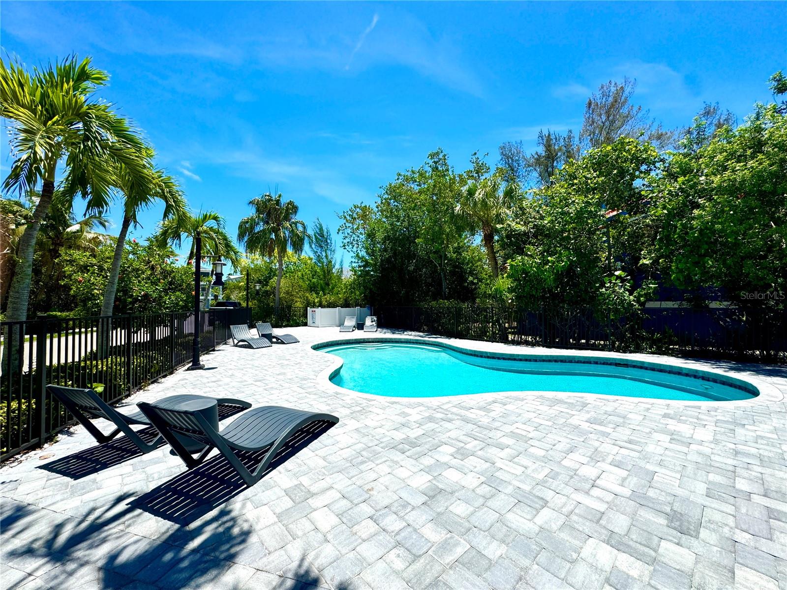 LAGUNA YACHT VILLAGE - Residential