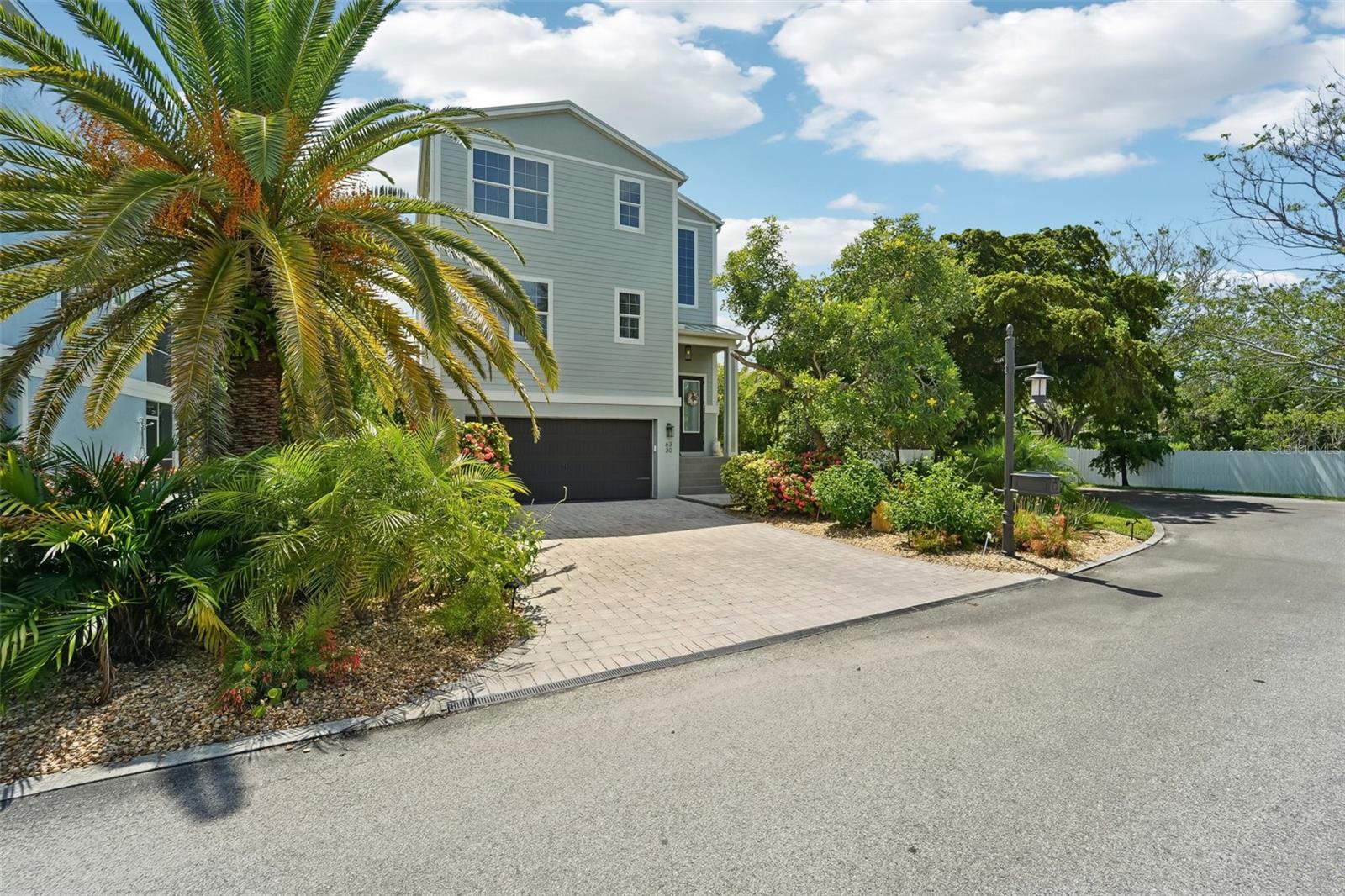 LAGUNA YACHT VILLAGE - Residential