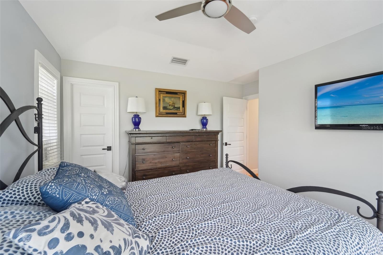 LAGUNA YACHT VILLAGE - Residential