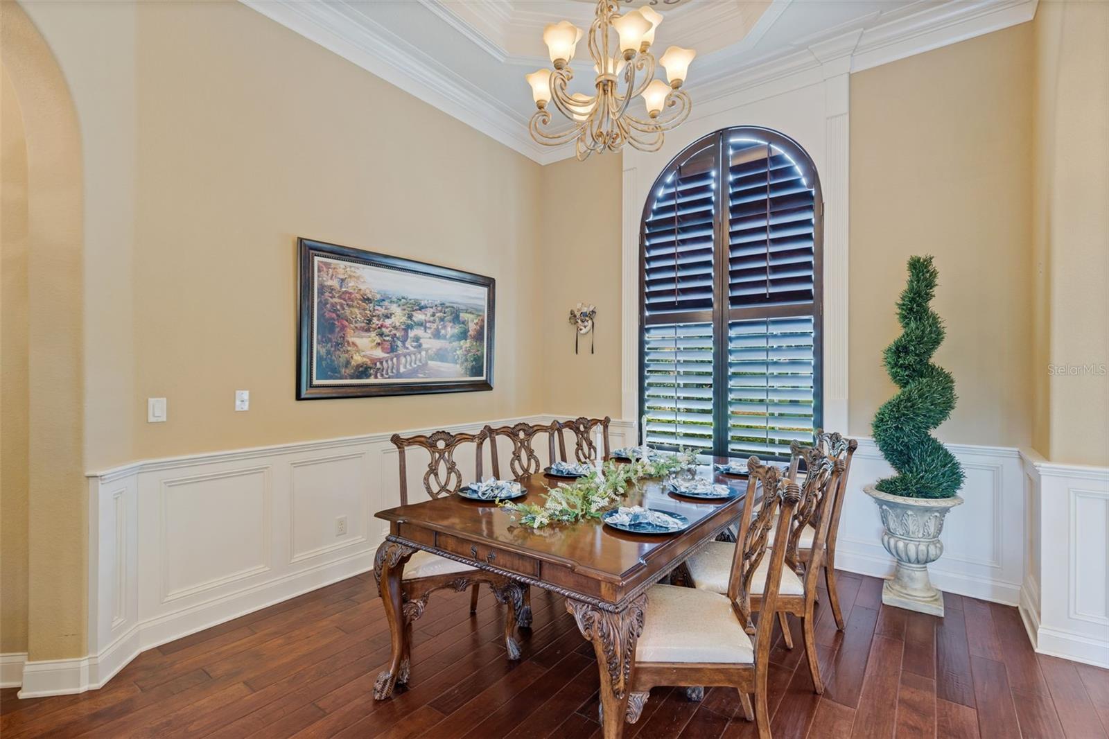HEATHROW COUNTRY ESTATE - Residential