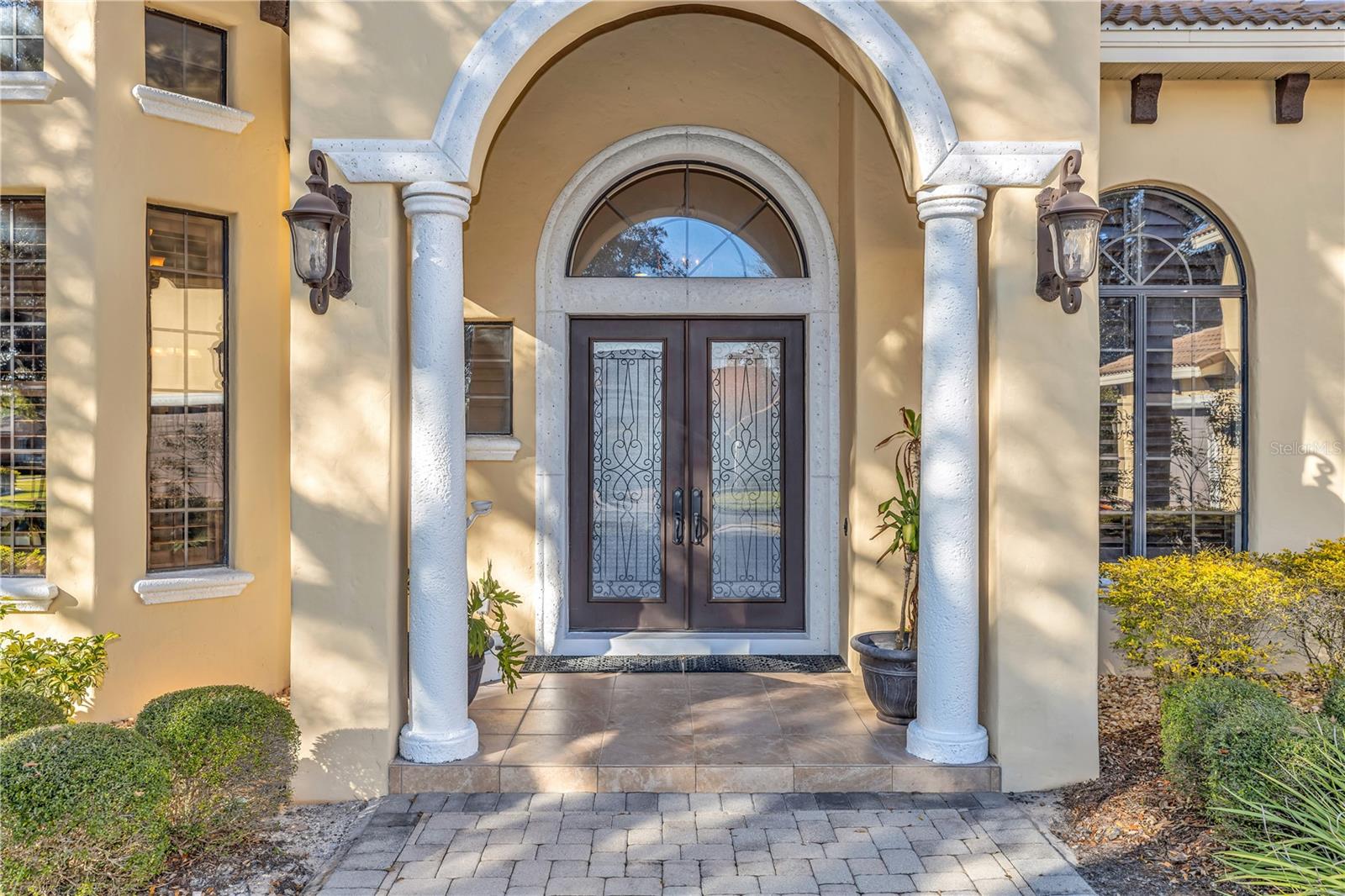 HEATHROW COUNTRY ESTATE - Residential