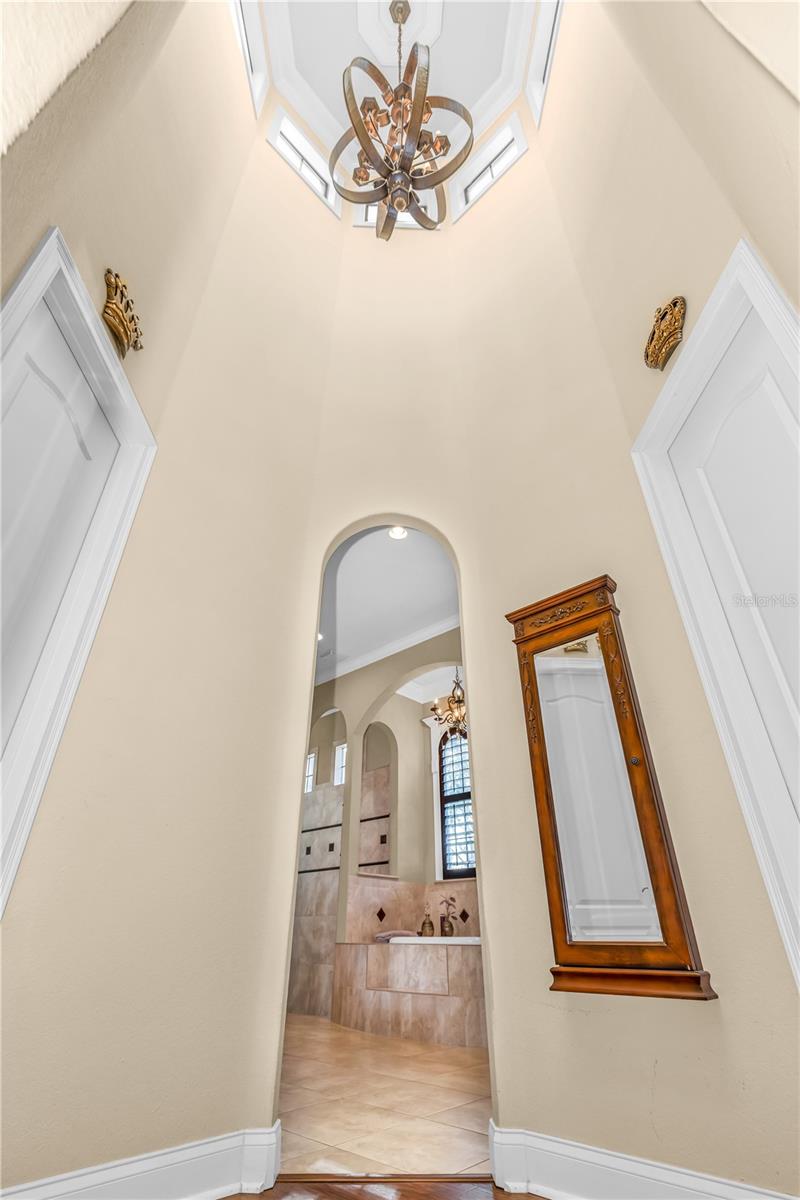 HEATHROW COUNTRY ESTATE - Residential