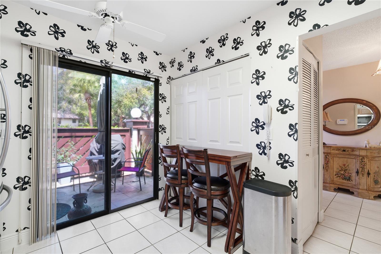 STRATHMORE GATE-EAST - Residential