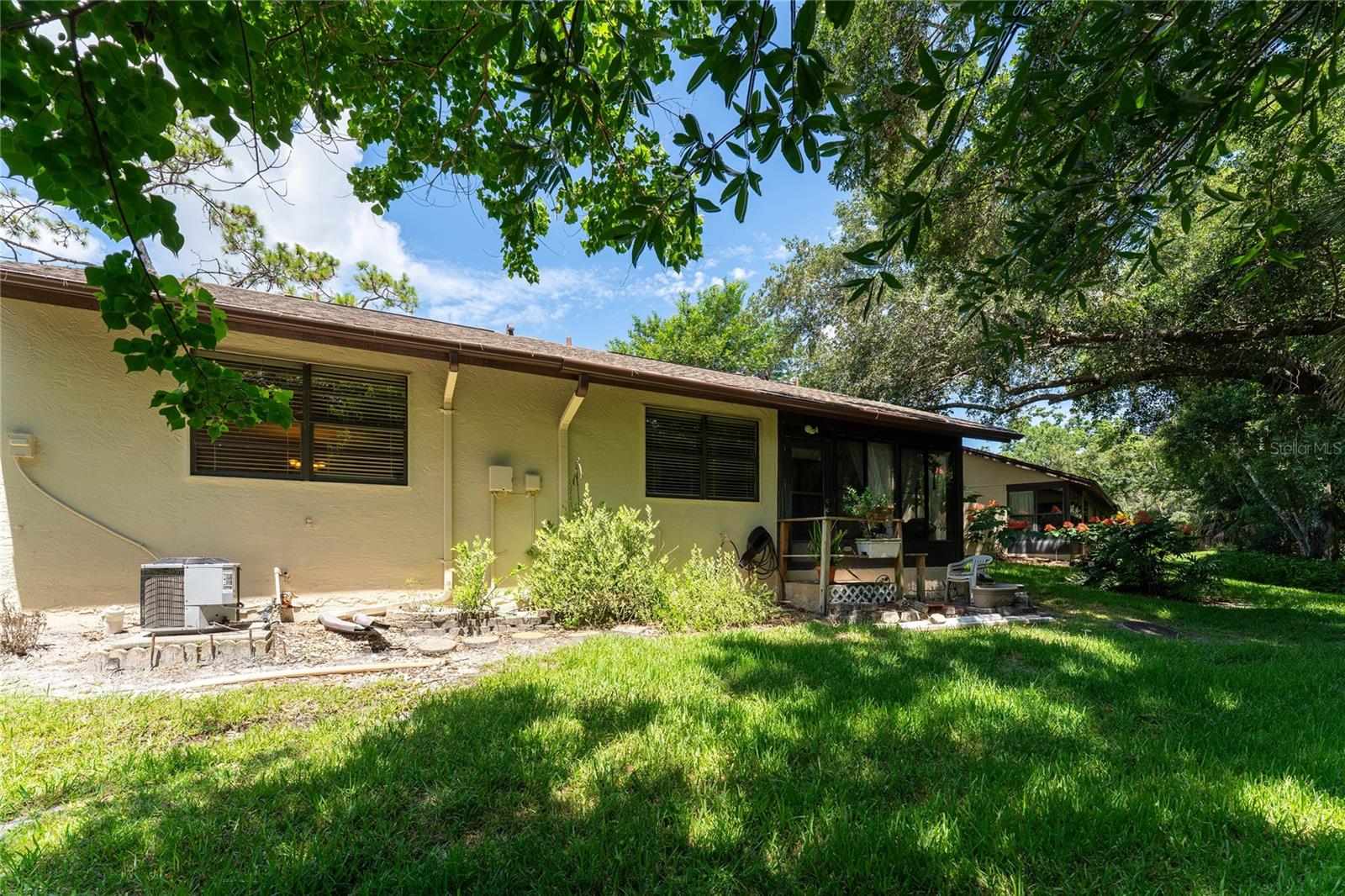 STRATHMORE GATE-EAST - Residential