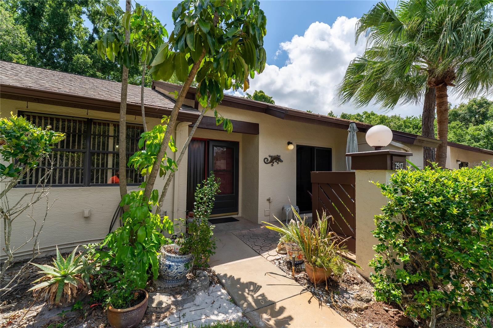 STRATHMORE GATE-EAST - Residential