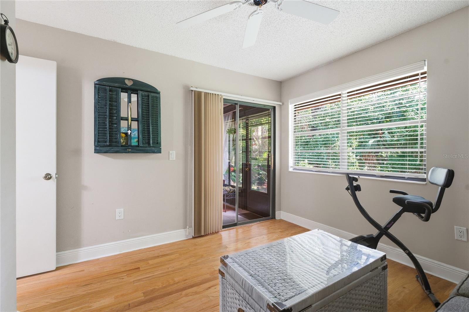 STRATHMORE GATE-EAST - Residential