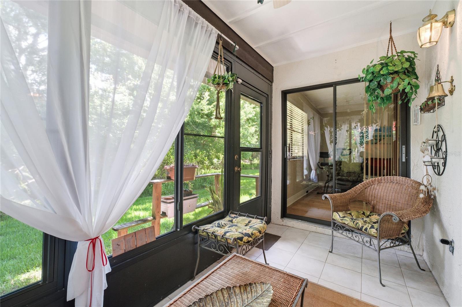 STRATHMORE GATE-EAST - Residential
