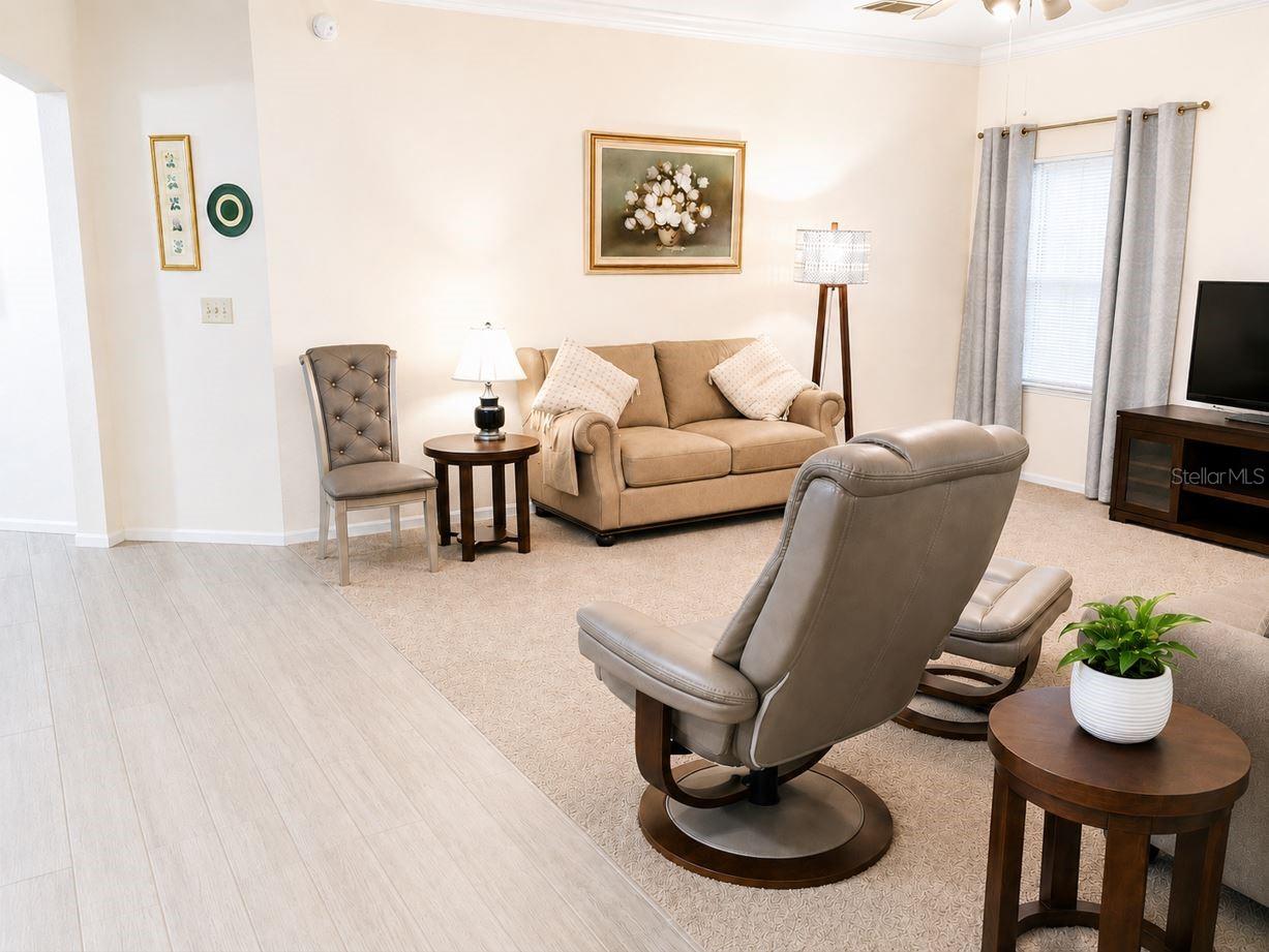 NOTTING HILL A CONDO - Residential