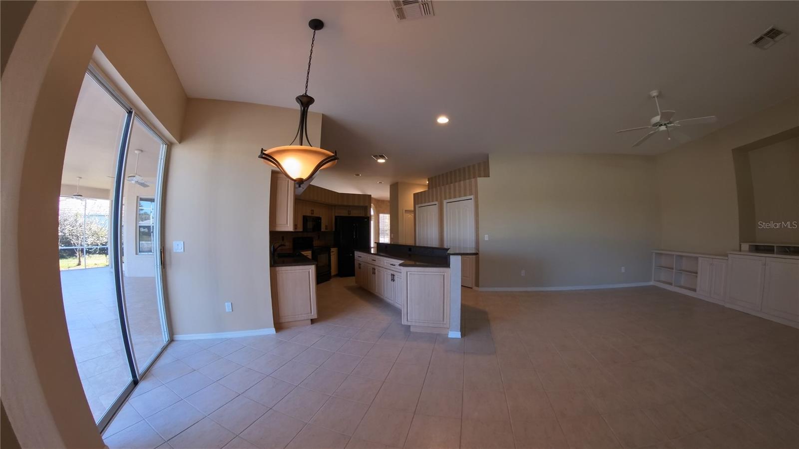 GATEWAY PH 13 - Residential