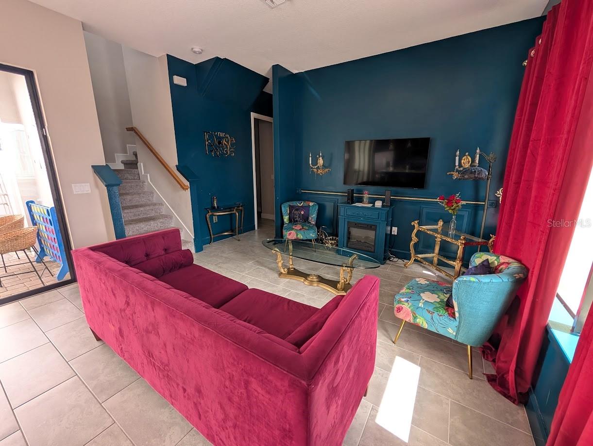 VILLA DOMANI - Residential Lease