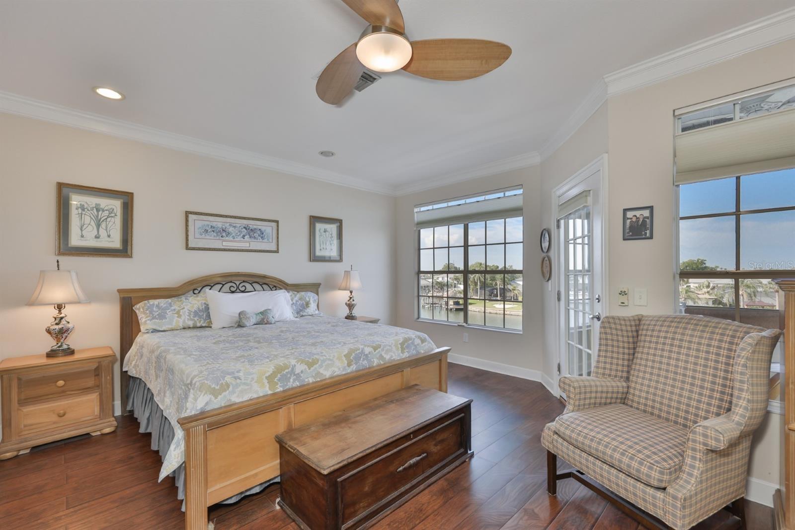 SUNSET BAY TWNHMS - Residential