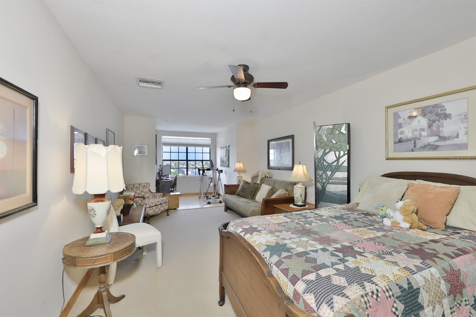 SUNSET BAY TWNHMS - Residential