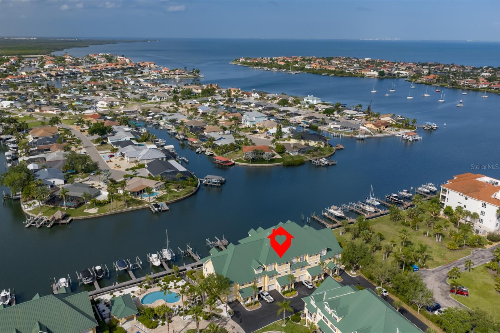 SUNSET BAY TWNHMS - Residential