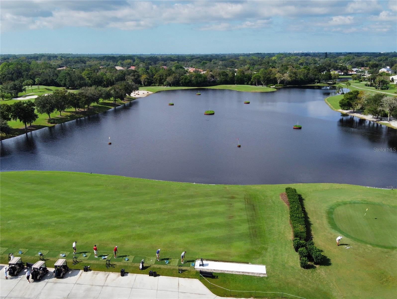 HERITAGE OAKS GOLF & COUNTRY CLUB - Residential
