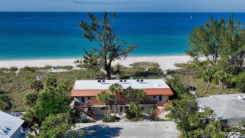 This is a 6 appartments can be coverted in single condos
3 - 2 bedrooms 1 baths and 3 - 1 bedroom 1 bath
please look at MLS#: A4554388 and A4556281 for more information
