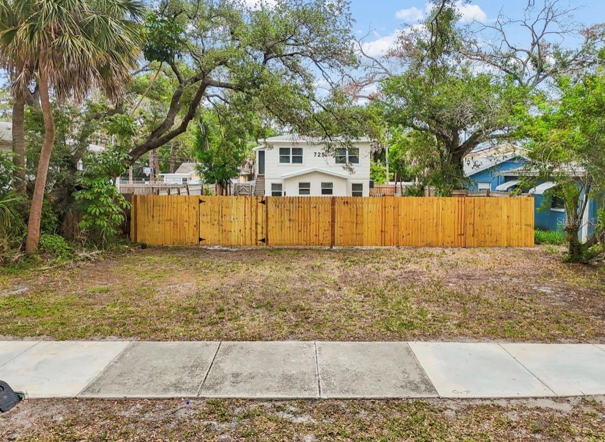 SCHOOLEYS HOMEVILLE - Residential Income