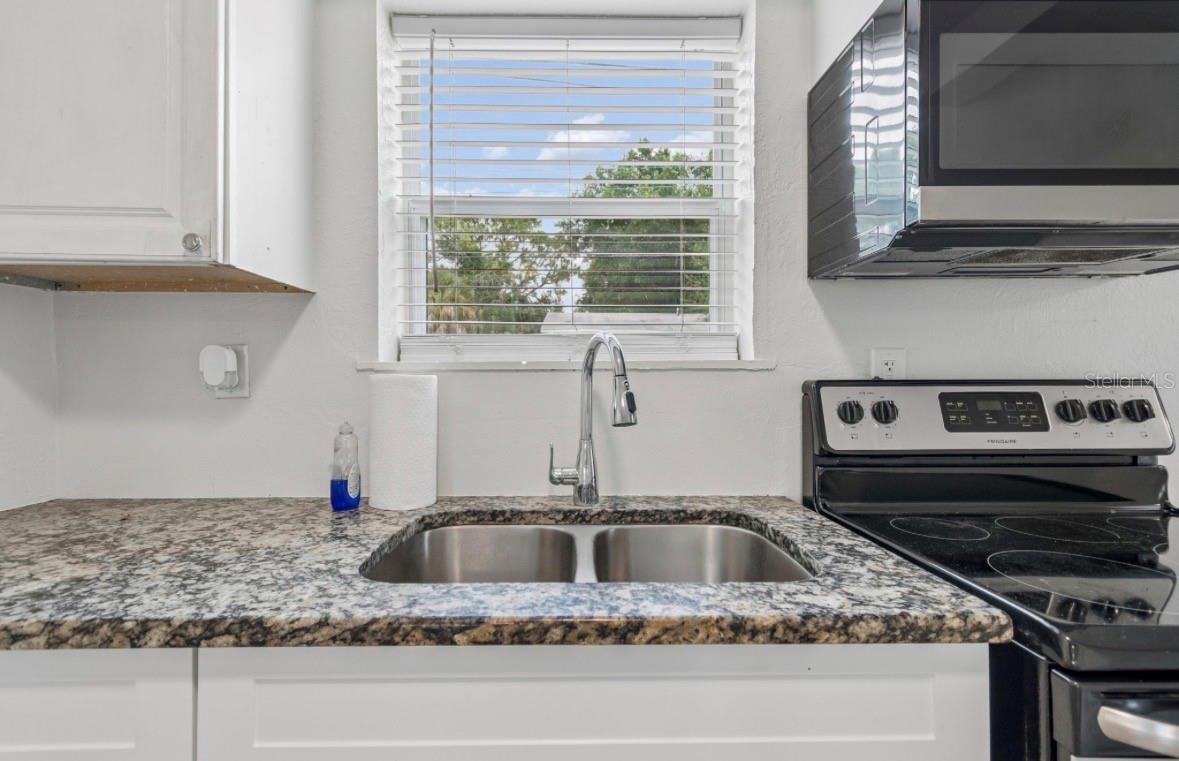 SCHOOLEYS HOMEVILLE - Residential Income