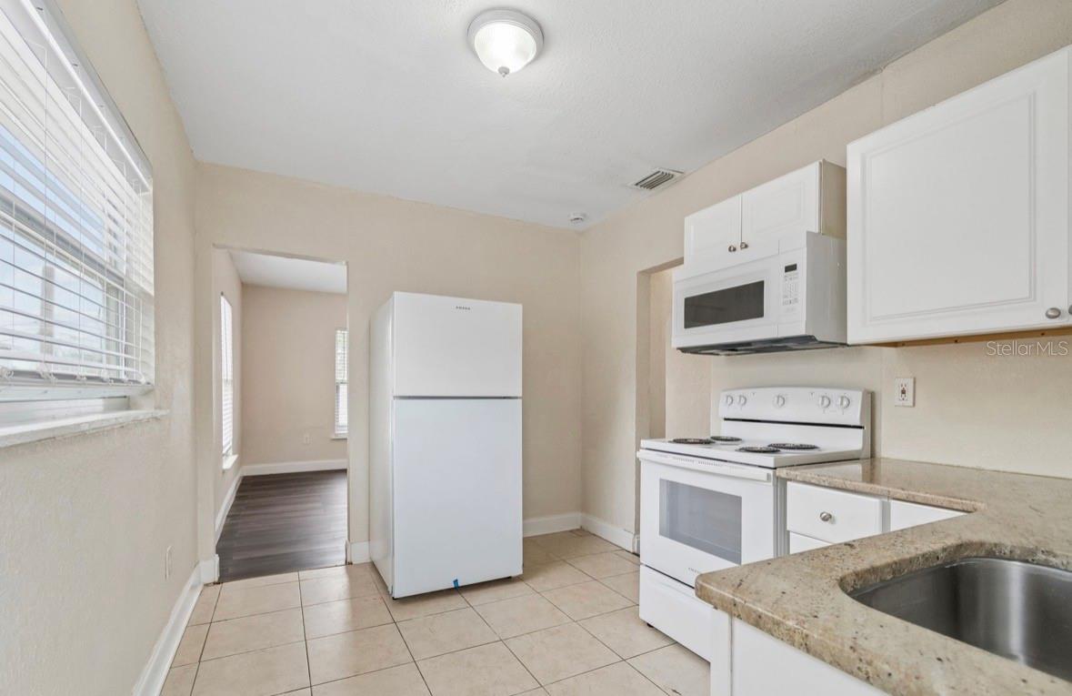 SCHOOLEYS HOMEVILLE - Residential Income