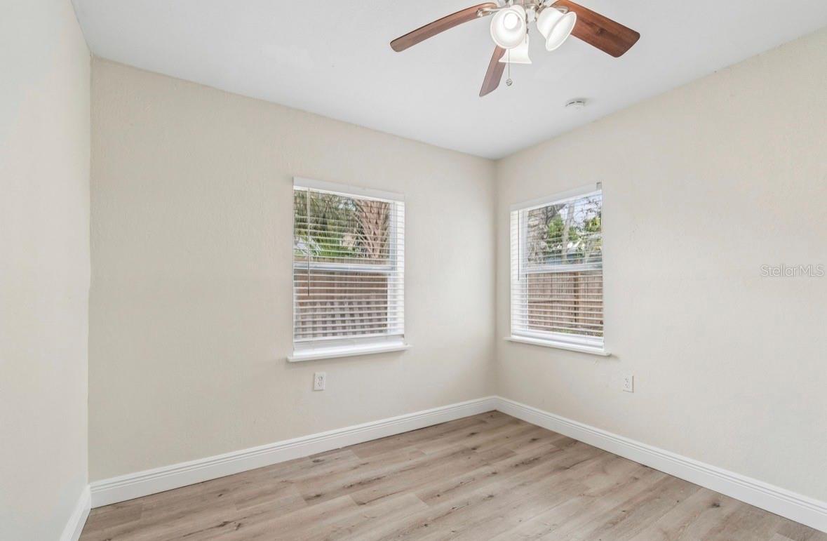 SCHOOLEYS HOMEVILLE - Residential Income