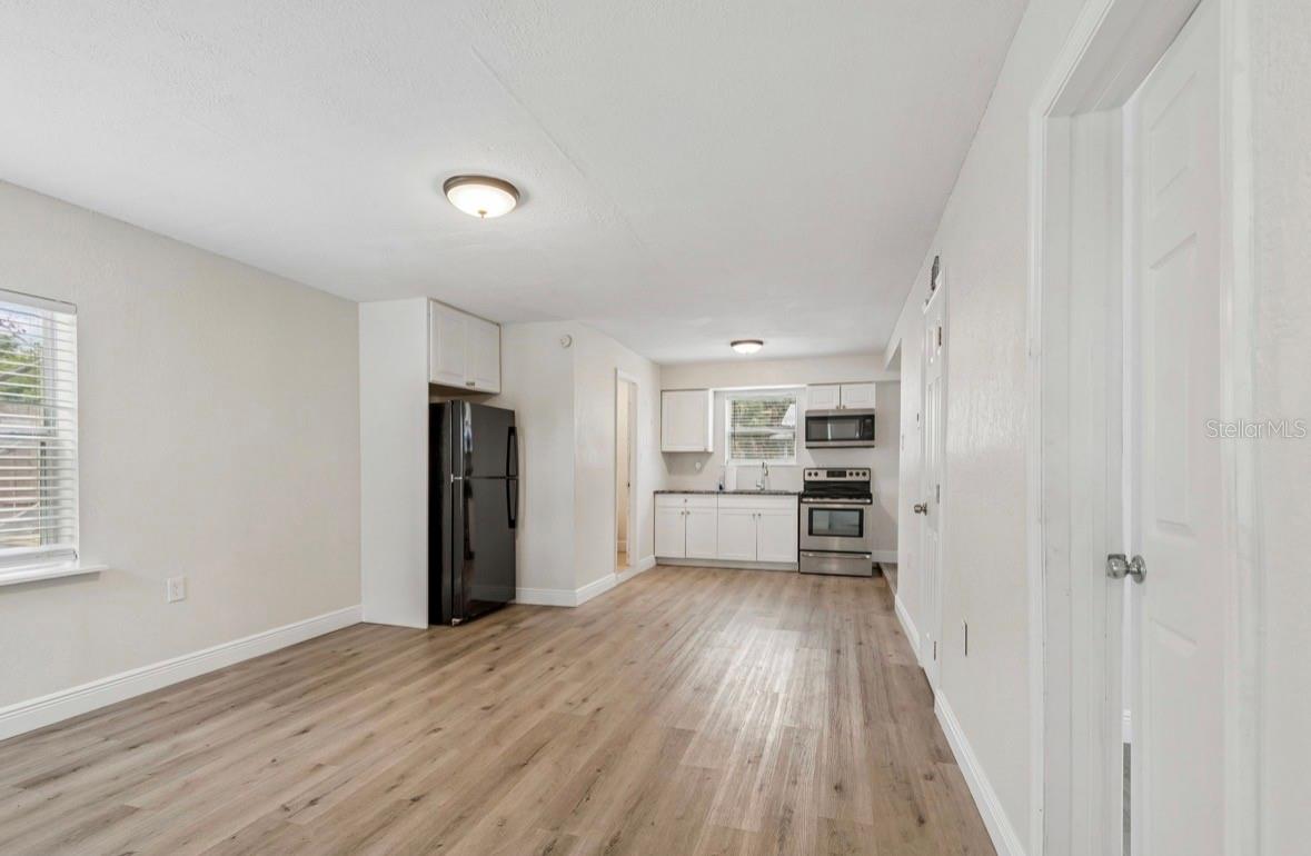 SCHOOLEYS HOMEVILLE - Residential Income