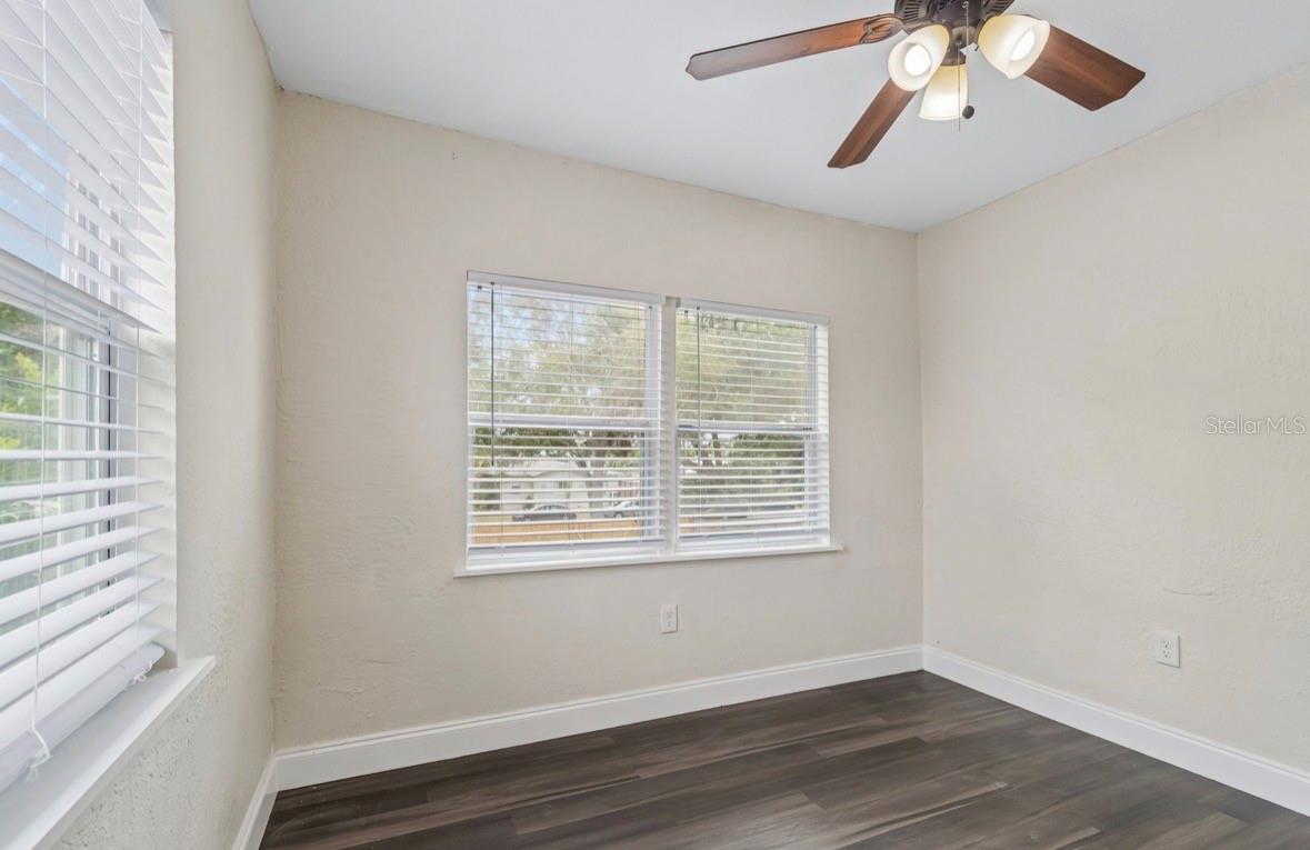 SCHOOLEYS HOMEVILLE - Residential Income
