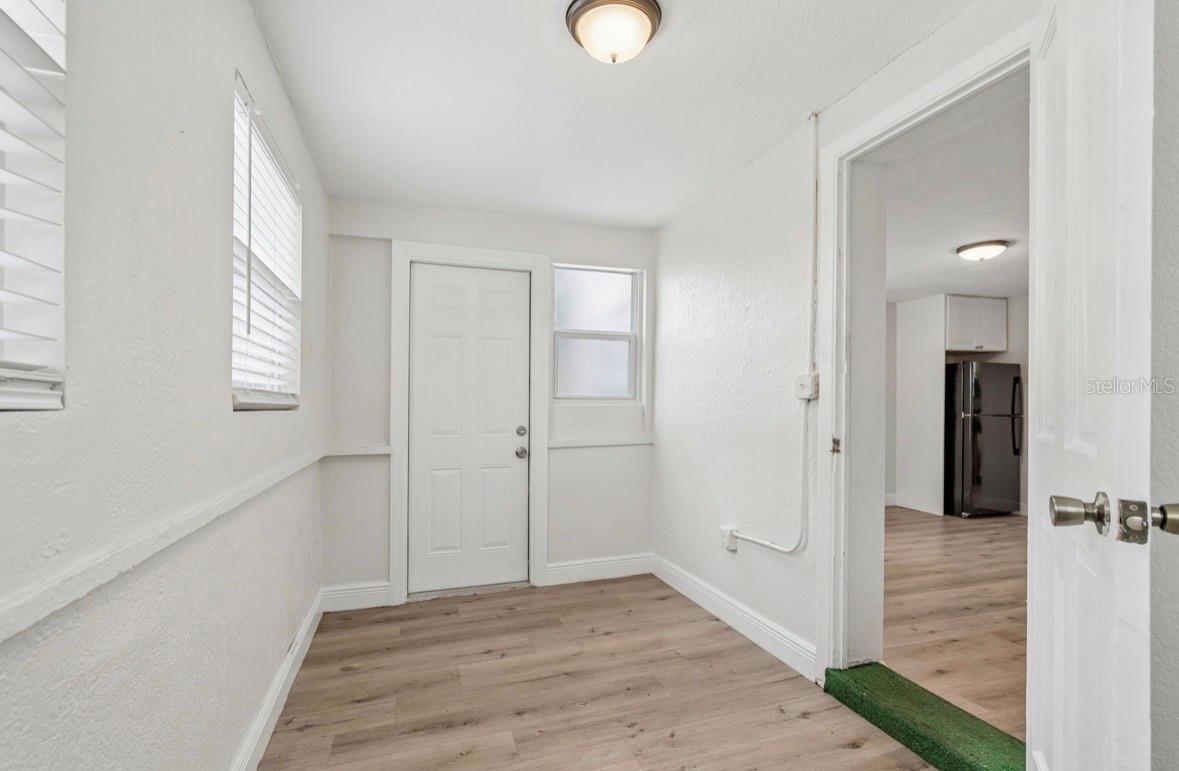 SCHOOLEYS HOMEVILLE - Residential Income