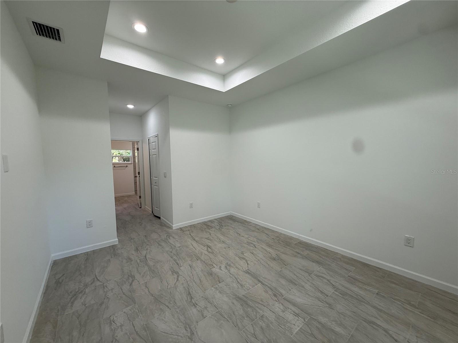 PORT CHARLOTTE SUB 07 - Residential Lease