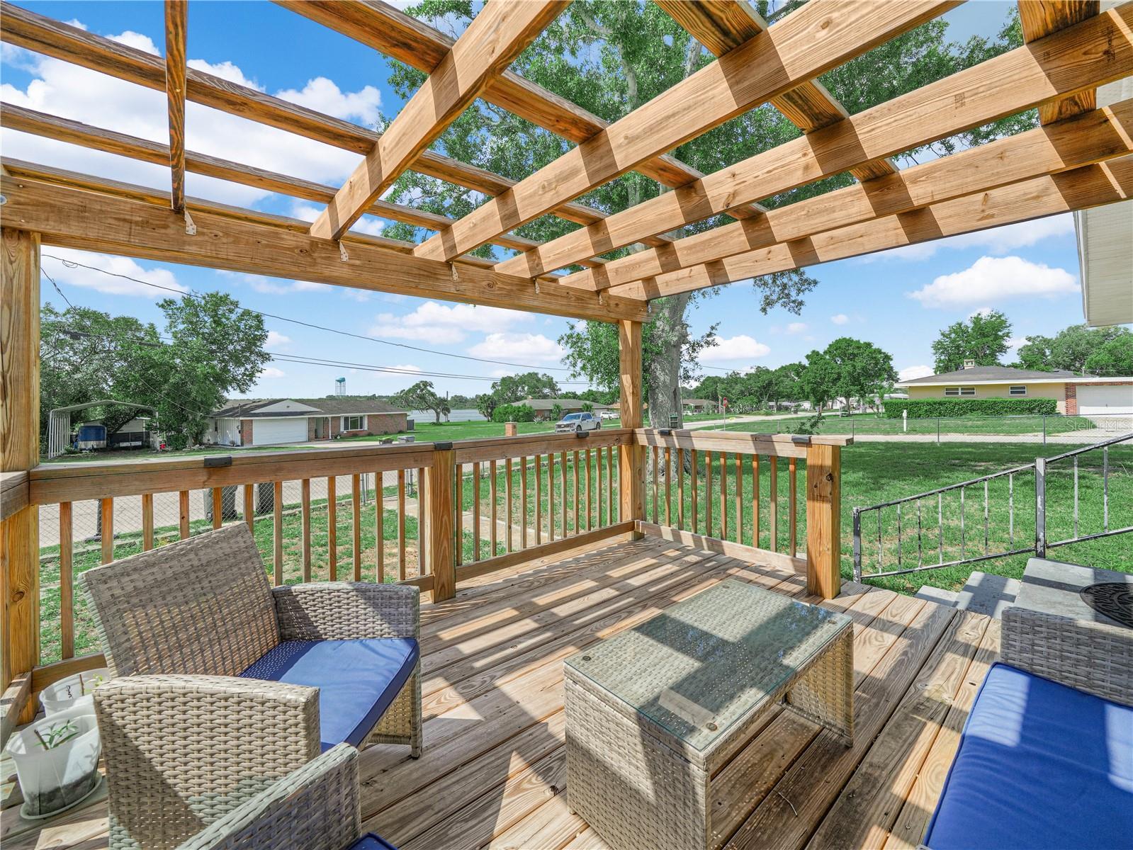 RIDGE MANOR - Residential