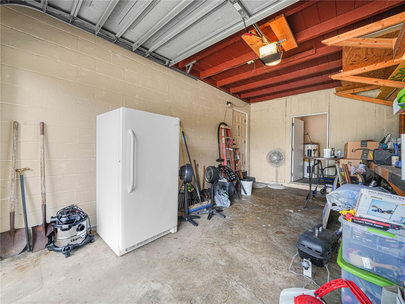 RIDGE MANOR - Residential