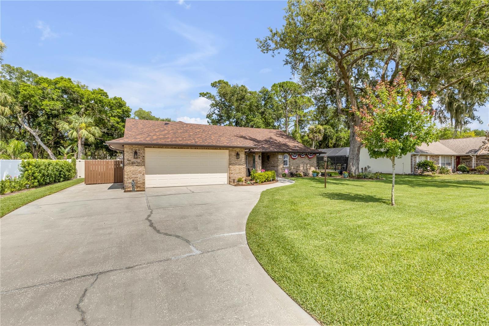 SUN LAKE ESTATES - Residential