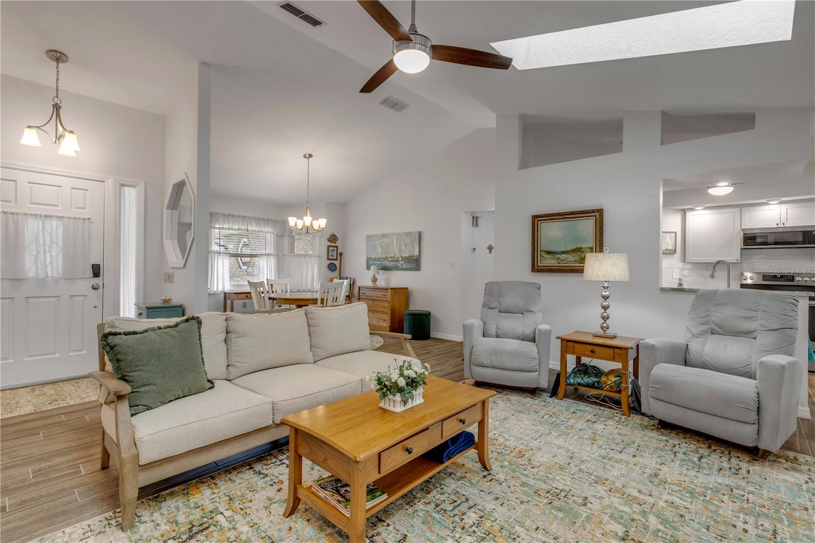 SUN LAKE ESTATES - Residential