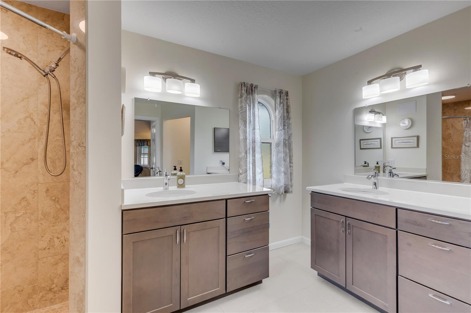 SUN LAKE ESTATES - Residential