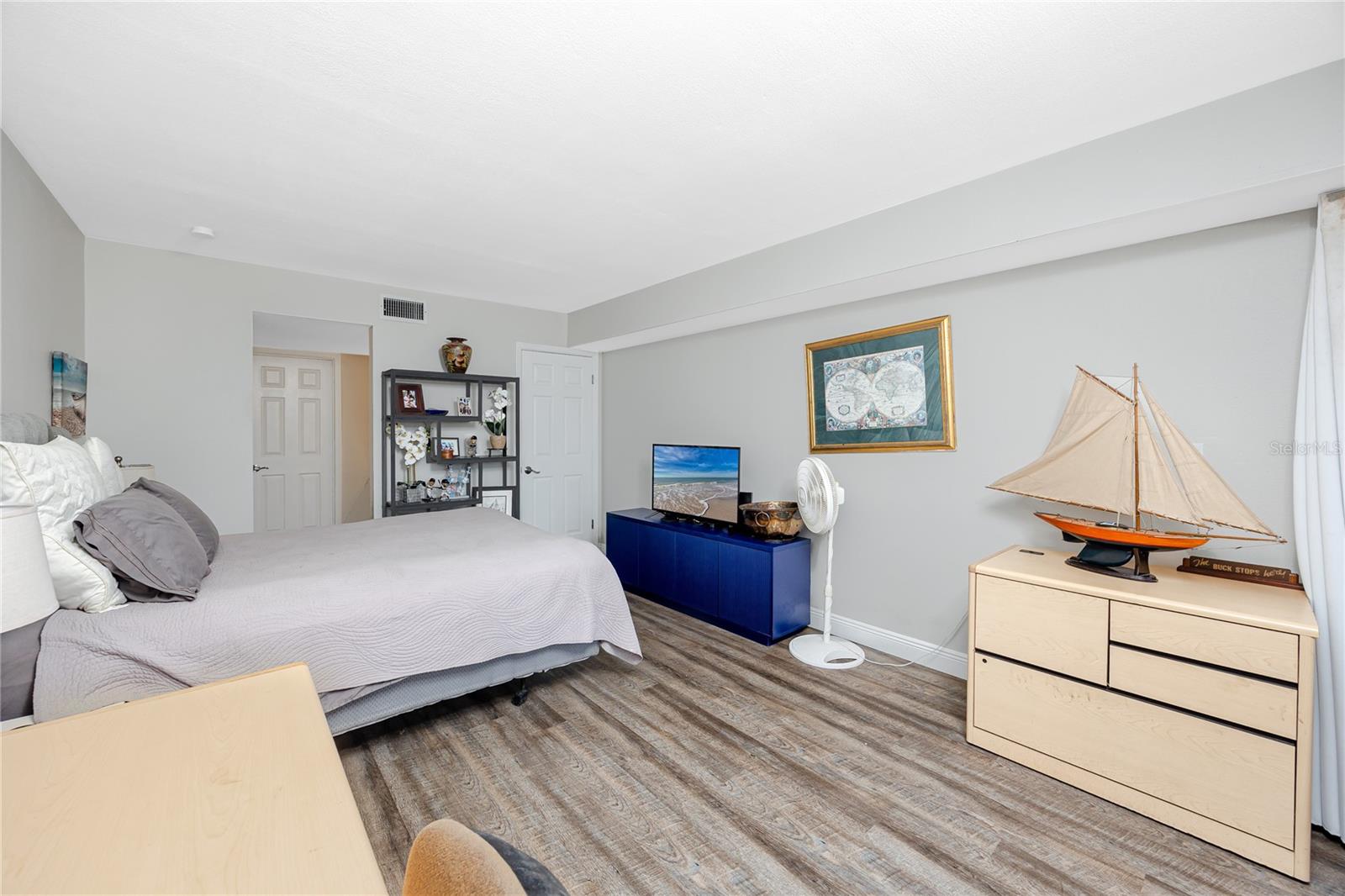 SEAPOINTE TERRACE CONDO - Residential