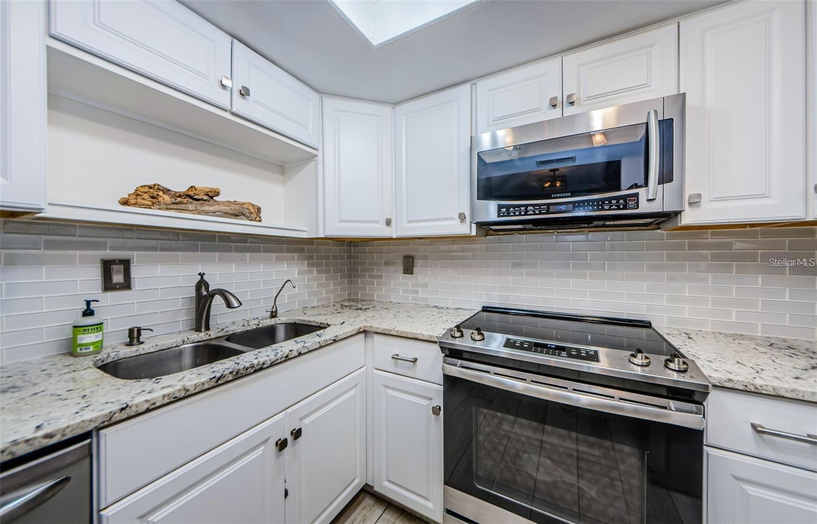 HIGHLAND LAKES CONDO - Residential Lease