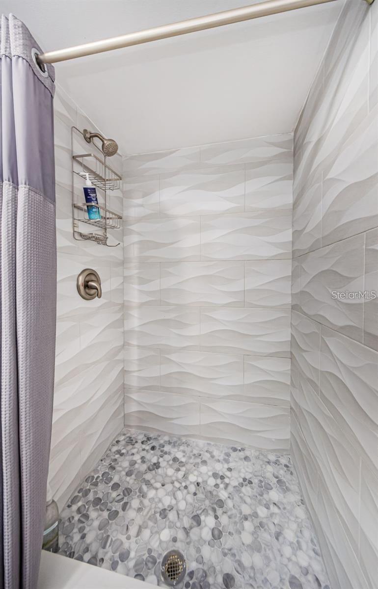 HIGHLAND LAKES CONDO - Residential Lease