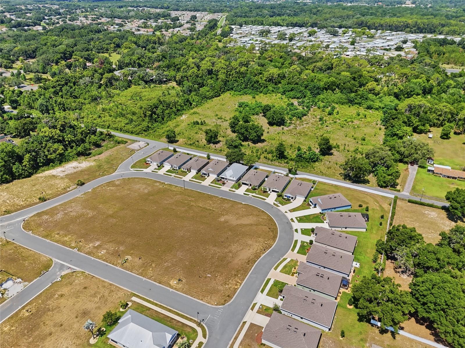 COTTAGES/SANDERS GROVE - Residential
