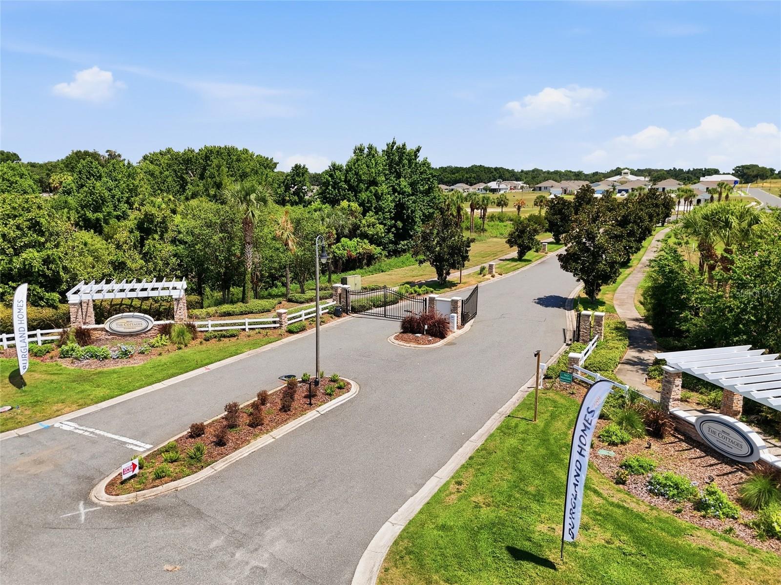COTTAGES/SANDERS GROVE - Residential