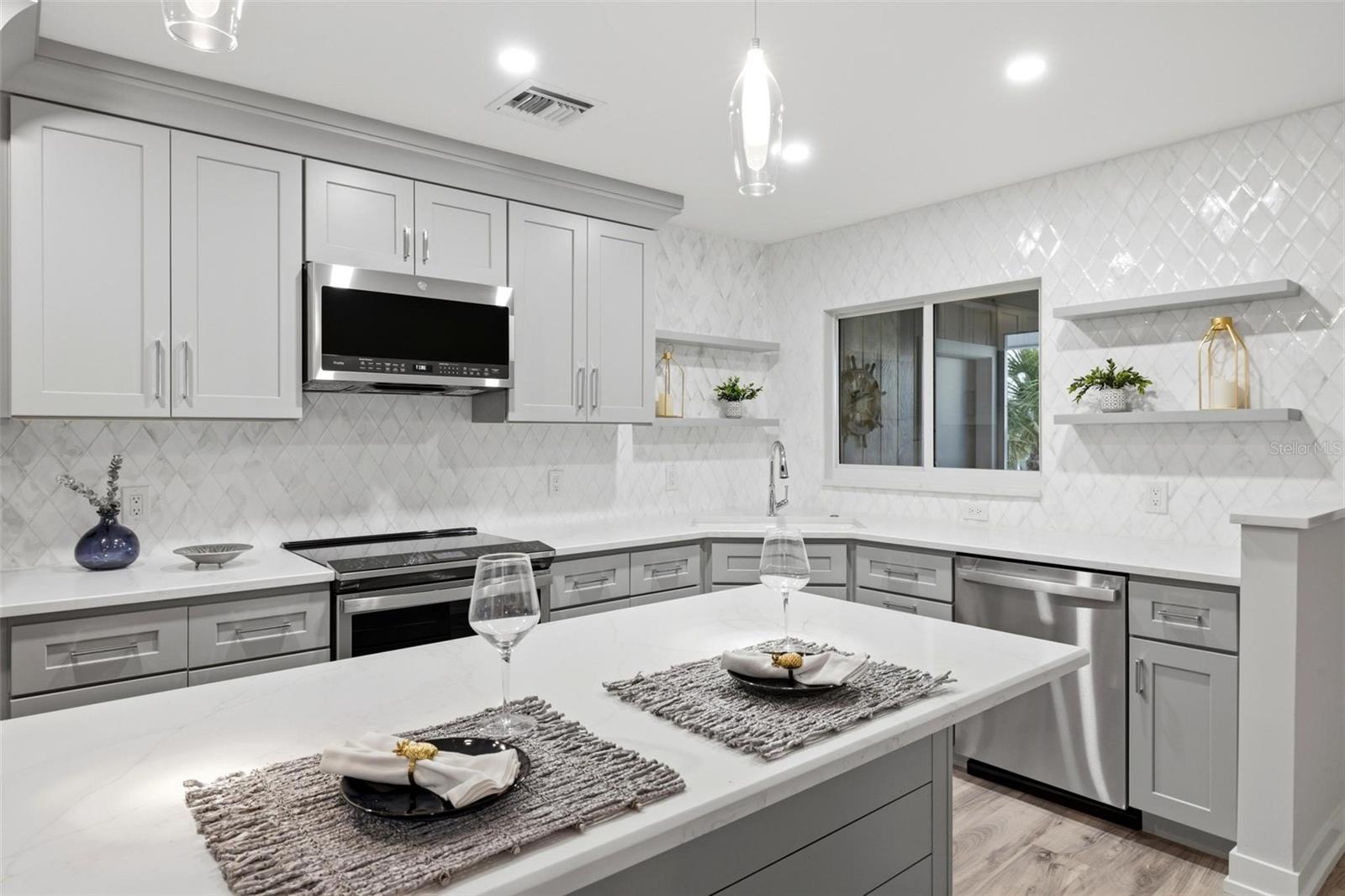 BOCA GRANDE NORTH PH B - Residential