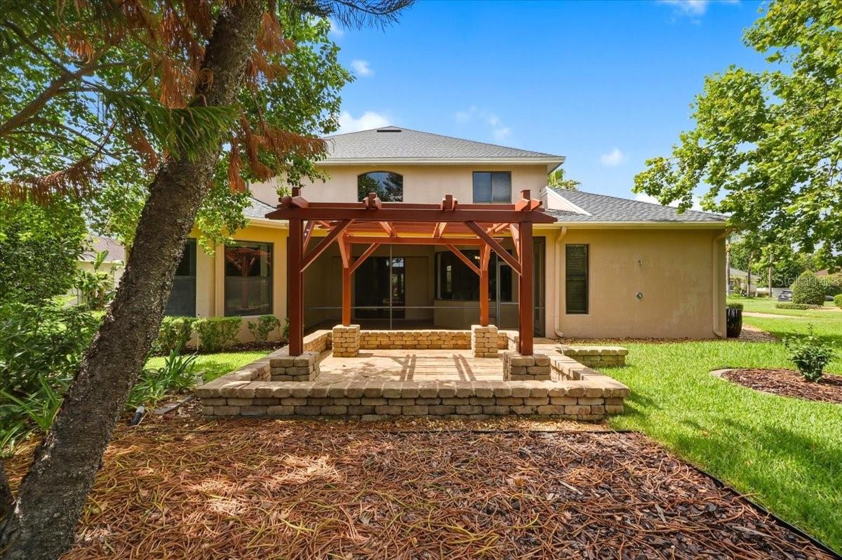 HIGHLANDS BY THE LAKE - Residential