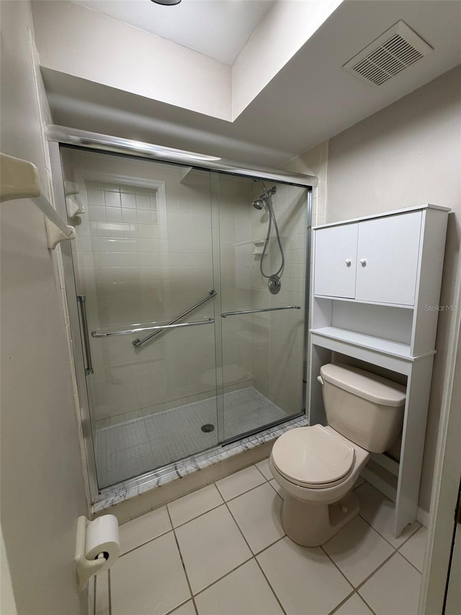 FOREST PARK CONDO - Residential Lease