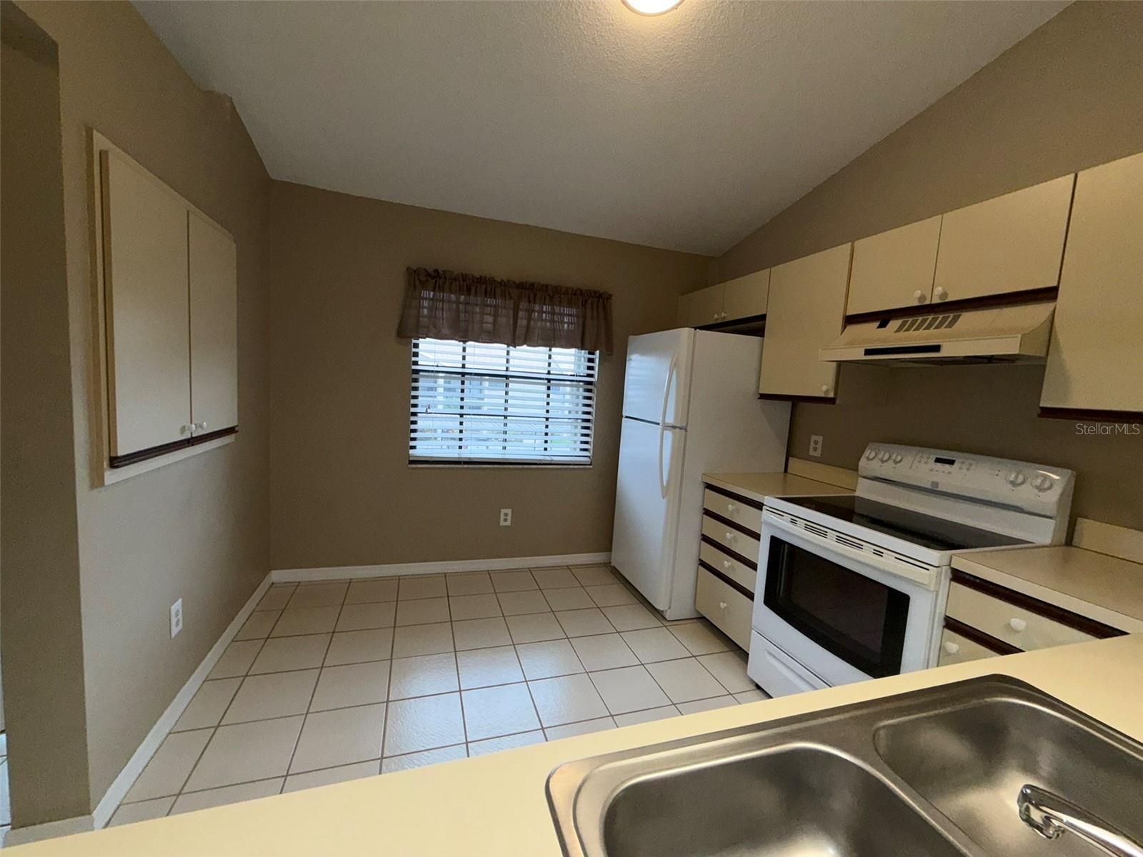 FOREST PARK CONDO - Residential Lease