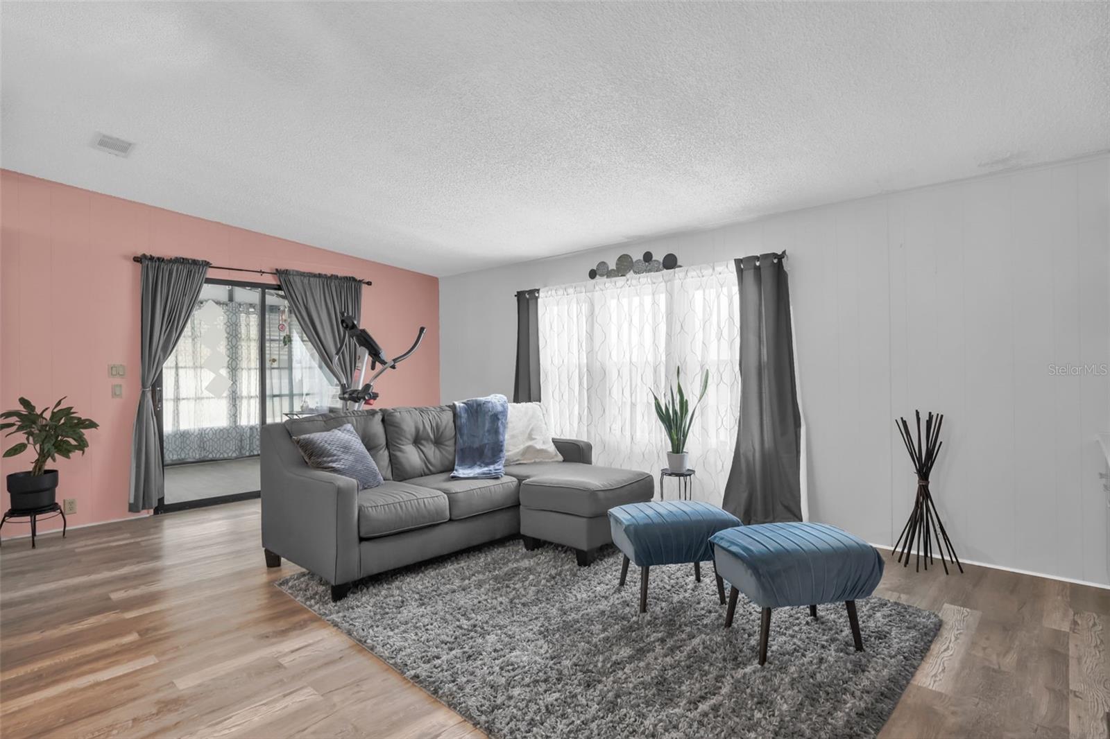 LAKE N GOLF ESTATES ADD - Residential