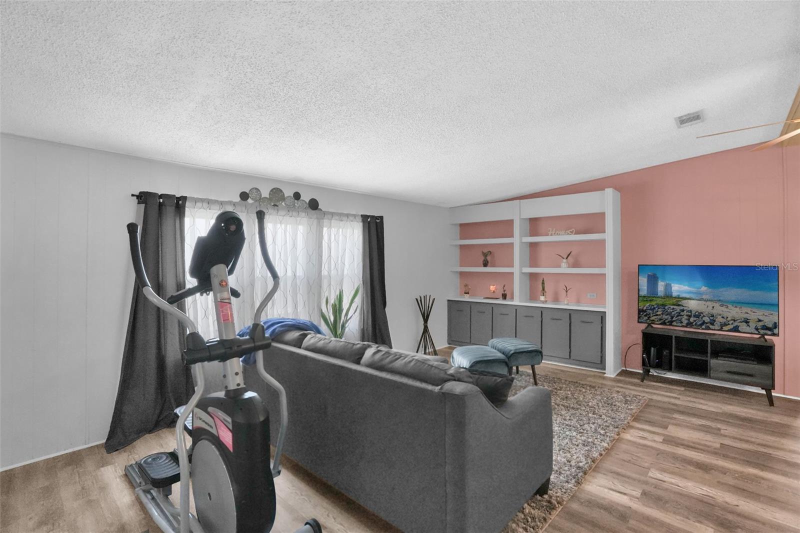 LAKE N GOLF ESTATES ADD - Residential